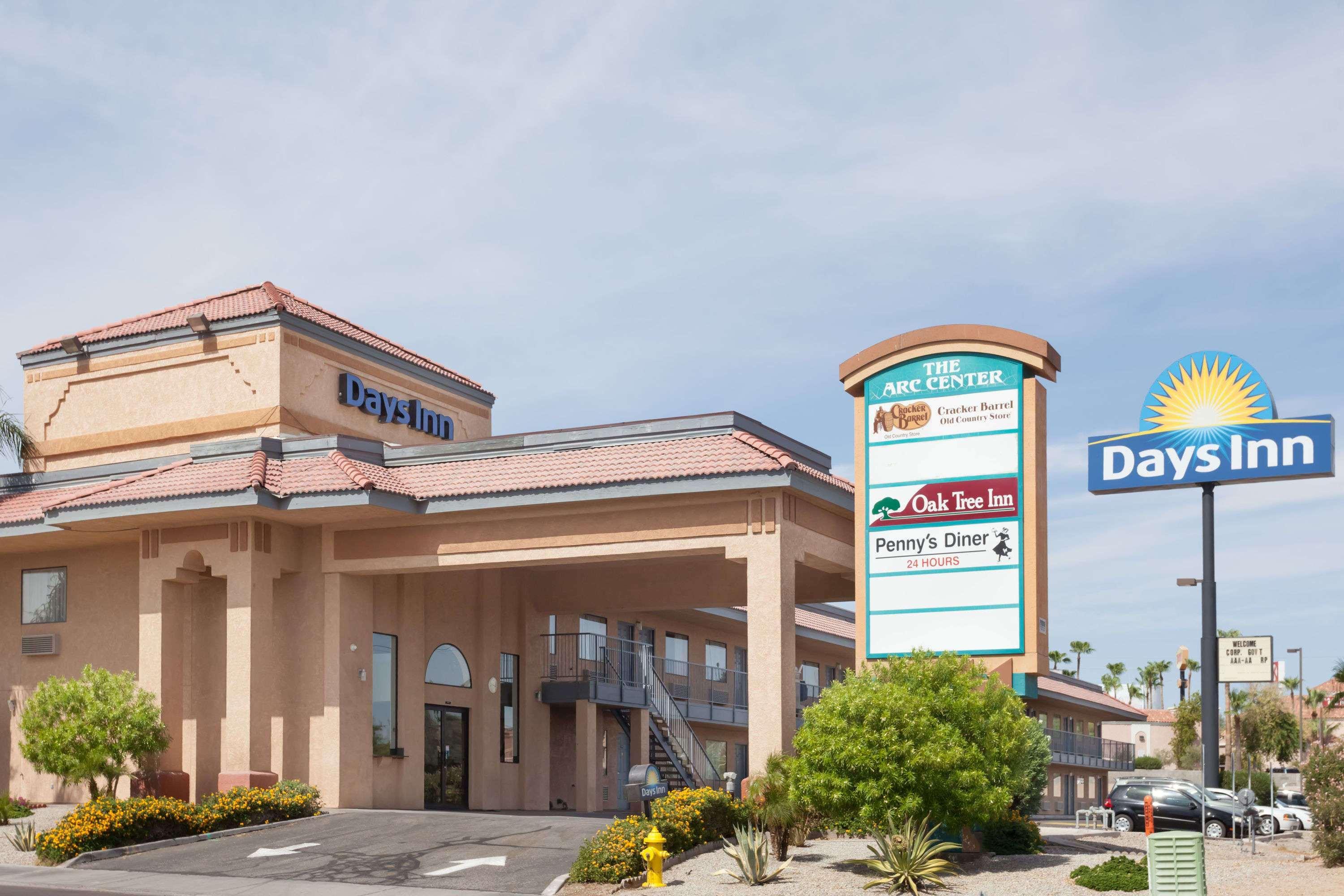 Days Inn By Wyndham Yuma Bagian luar foto
